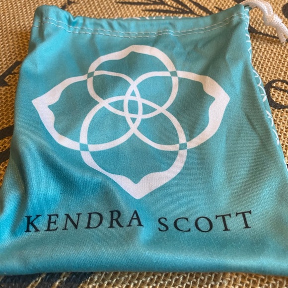 Kendra Scott Rose Gold Kingsley Bangles Set of Seven - Picture 4 of 5